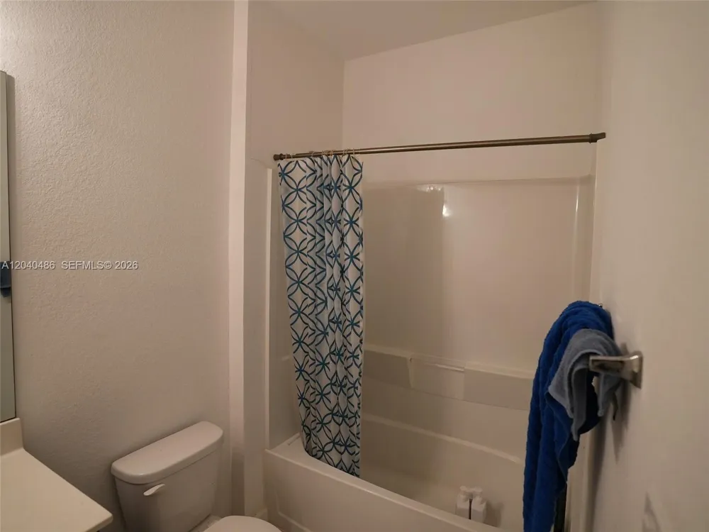 4037 NW 10th Pl Lauderhill, FL 33313