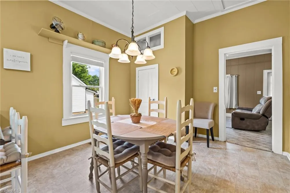 117 Sunset Drive Randleman, NC 27317