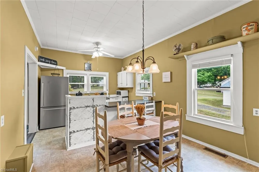 117 Sunset Drive Randleman, NC 27317