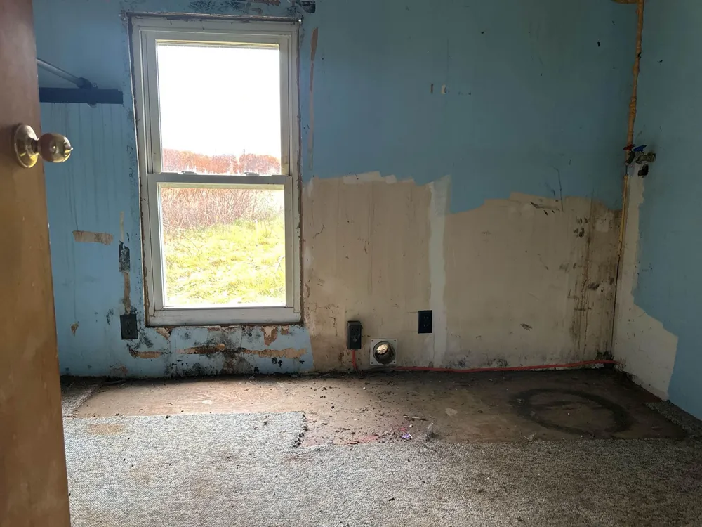 490 4th Street Benton Harbor City, MI 49022