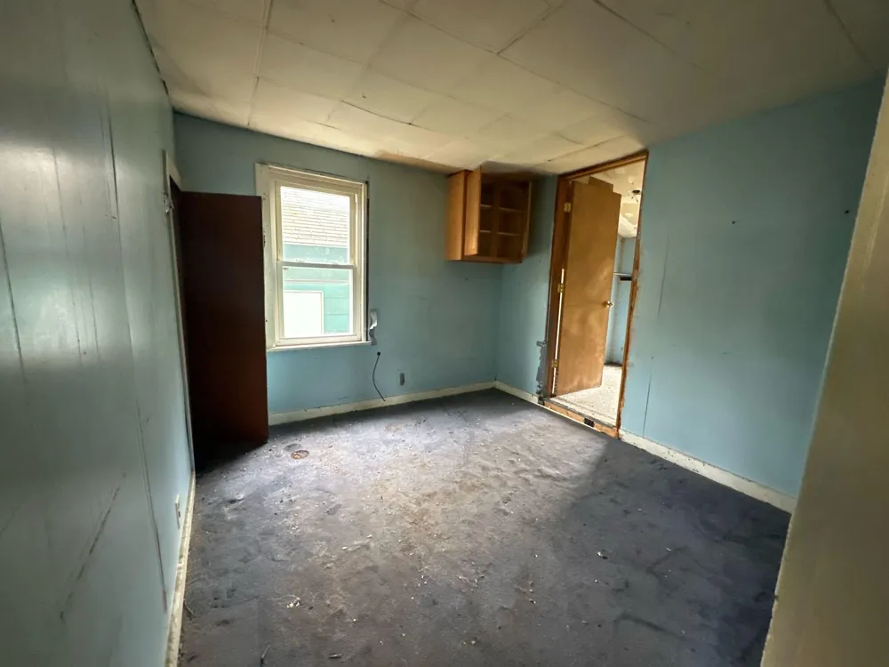 490 4th Street Benton Harbor City, MI 49022