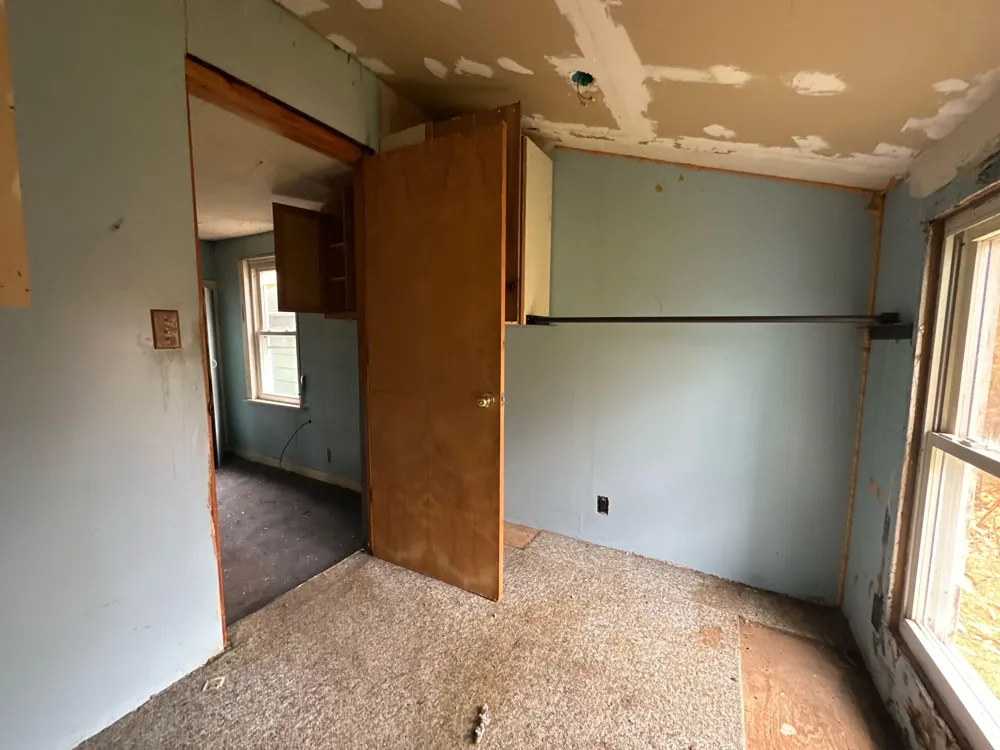 490 4th Street Benton Harbor City, MI 49022