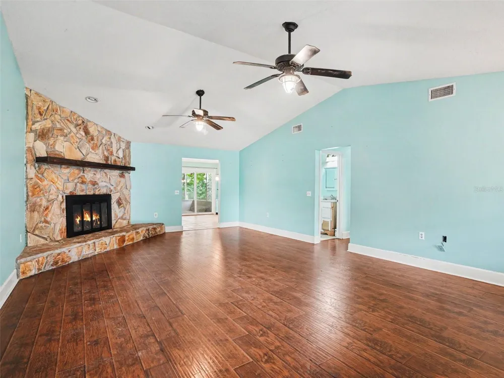 928 TIMBERGREEN DRIVE Lakeland, FL 33809