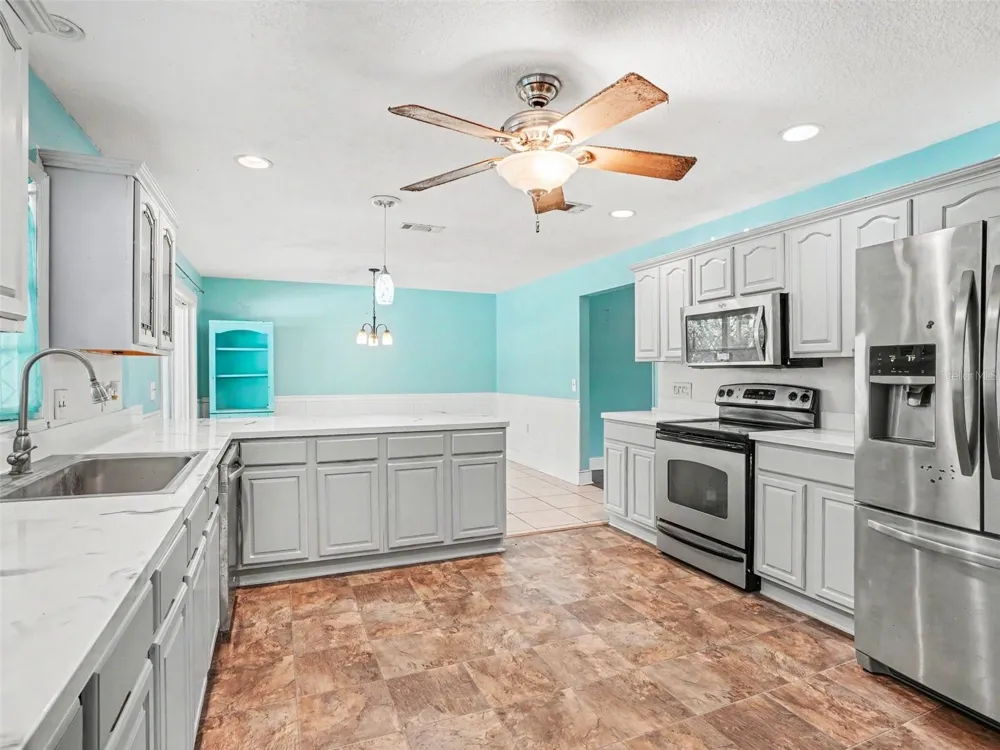 928 TIMBERGREEN DRIVE Lakeland, FL 33809