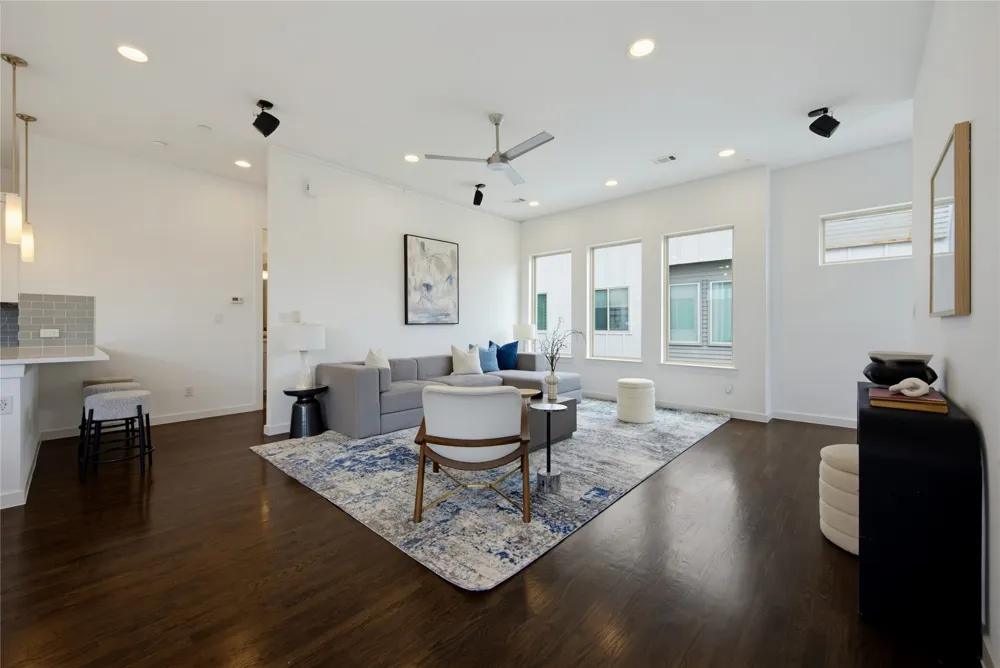 1915 Summit Avenue #1 Dallas, TX 75206