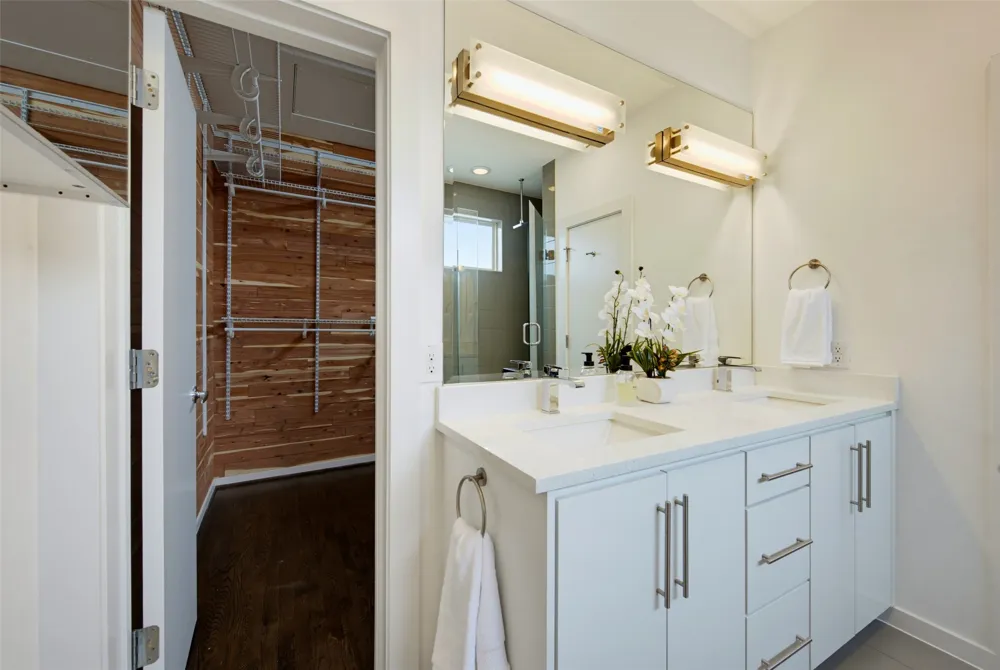 1915 Summit Avenue #1 Dallas, TX 75206