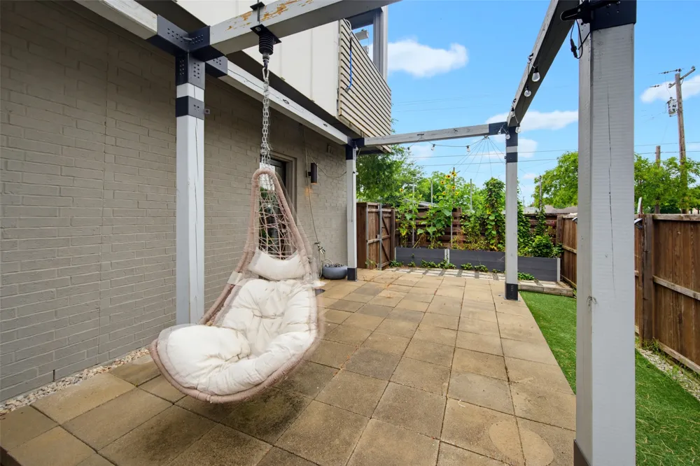 1915 Summit Avenue #1 Dallas, TX 75206
