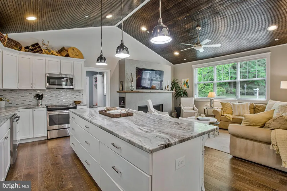 2978 VALLEY VIEW ROAD Annapolis, MD 21401