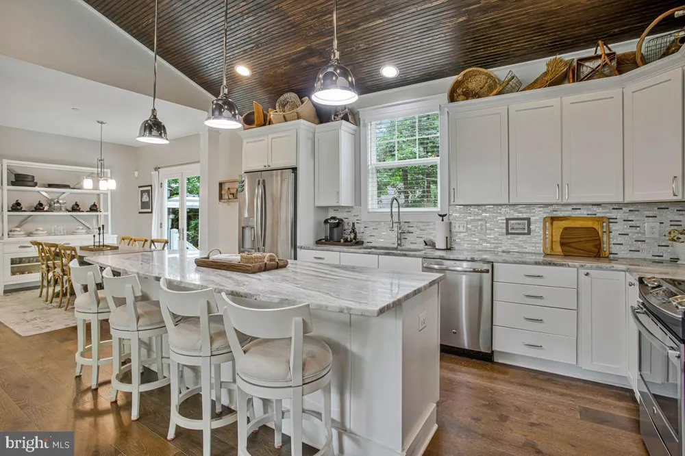 2978 VALLEY VIEW ROAD Annapolis, MD 21401