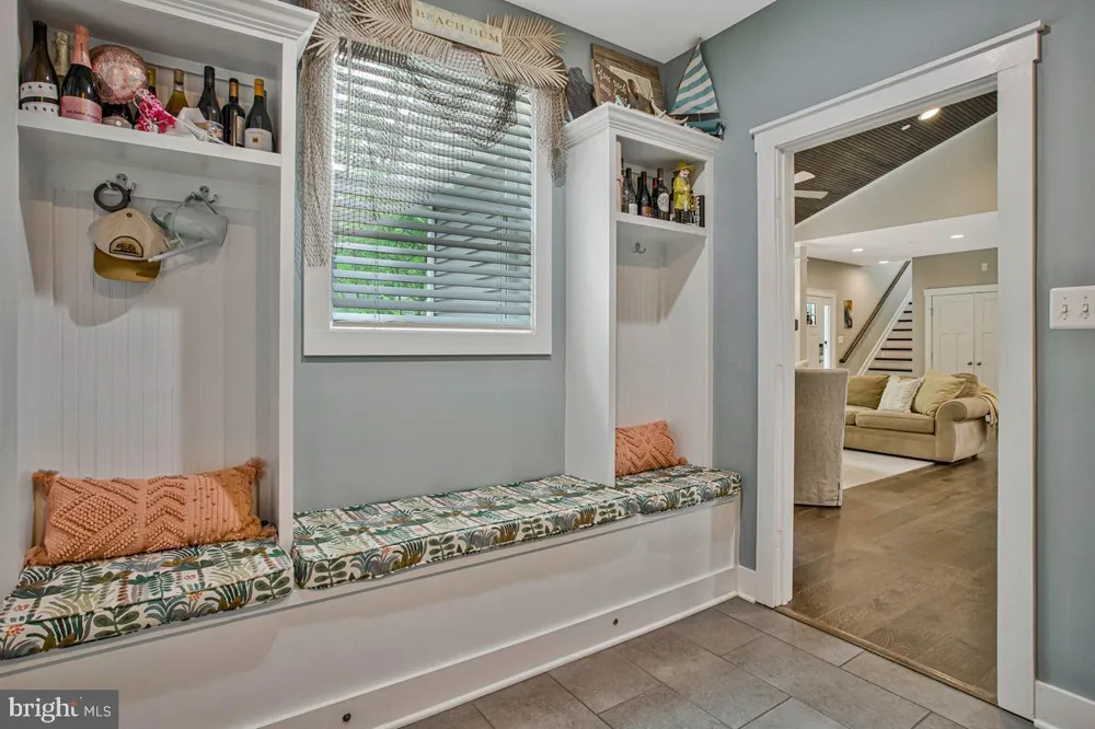 2978 VALLEY VIEW ROAD Annapolis, MD 21401
