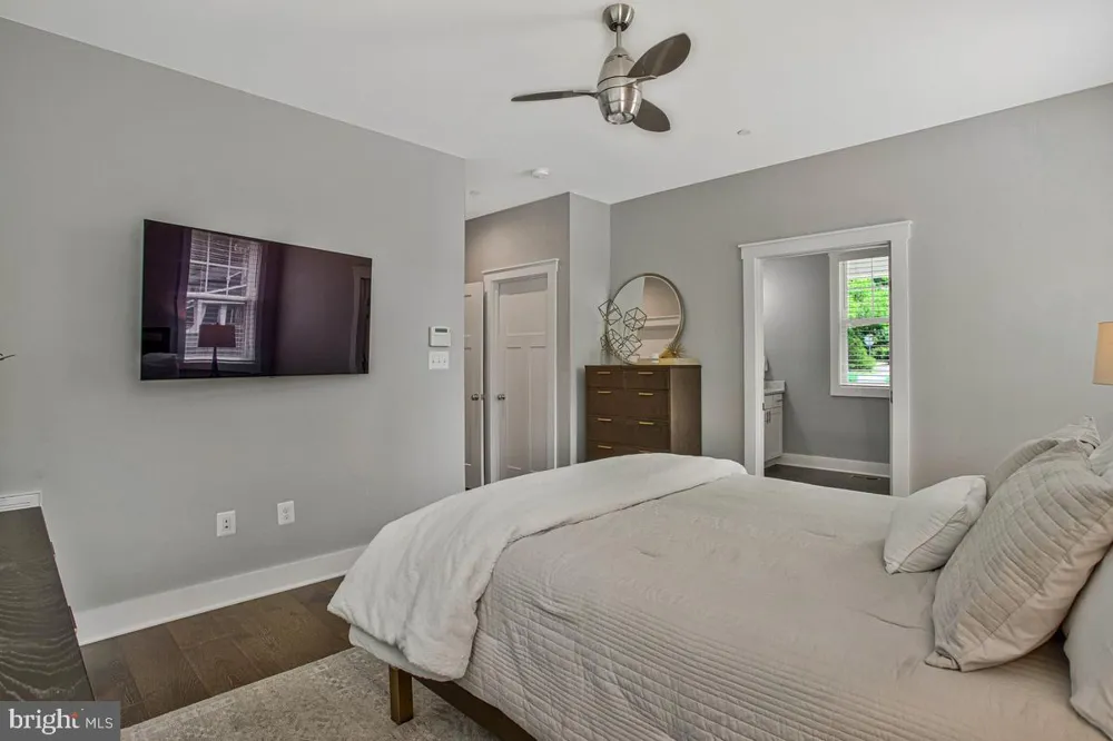2978 VALLEY VIEW ROAD Annapolis, MD 21401