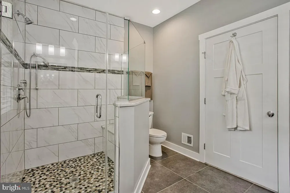 2978 VALLEY VIEW ROAD Annapolis, MD 21401