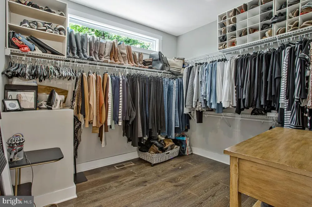 2978 VALLEY VIEW ROAD Annapolis, MD 21401