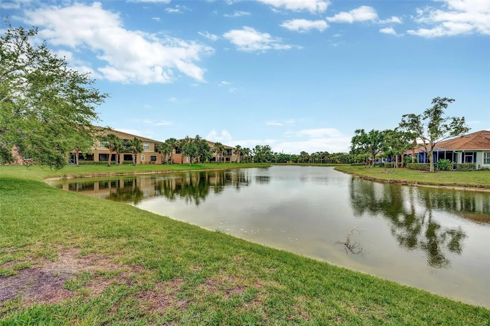 7339 SKYBIRD ROAD #7339 Bradenton, FL 34209