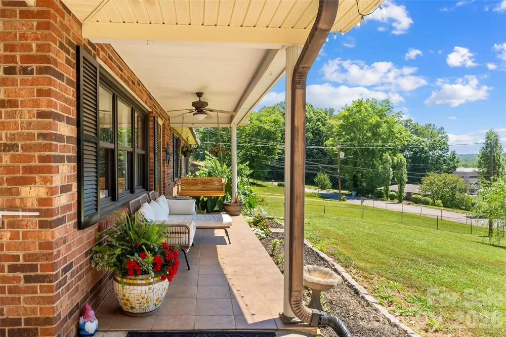 118 Hoover Street NW Lenoir, NC 28645
