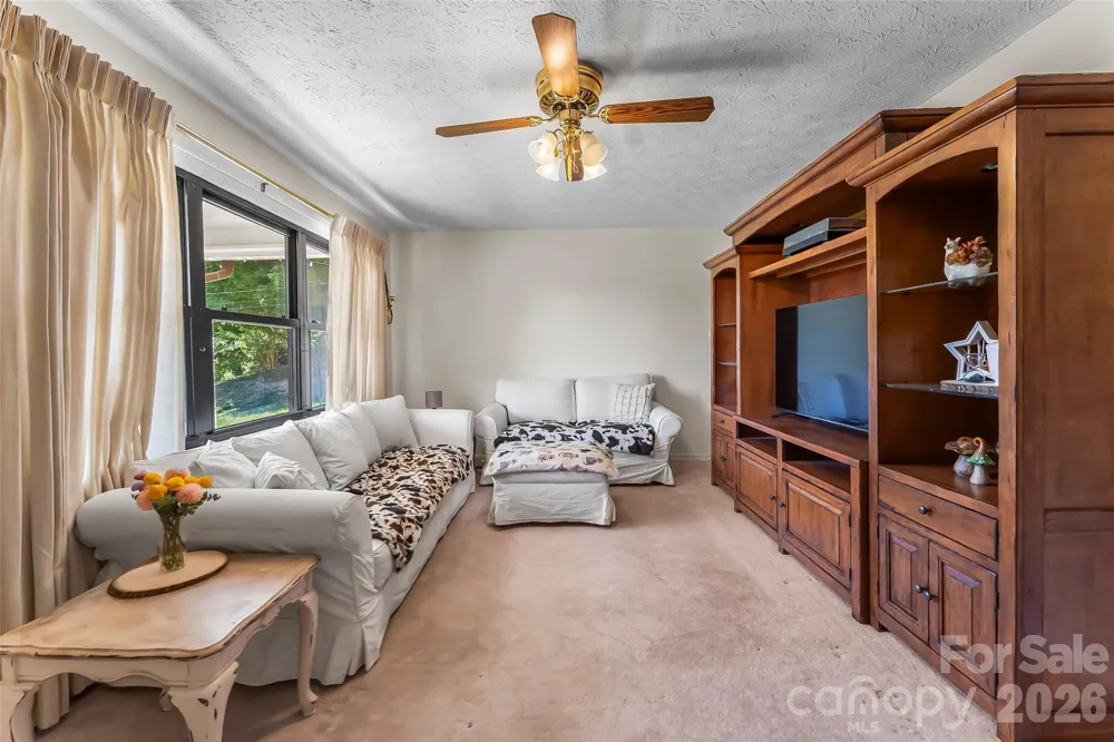118 Hoover Street NW Lenoir, NC 28645