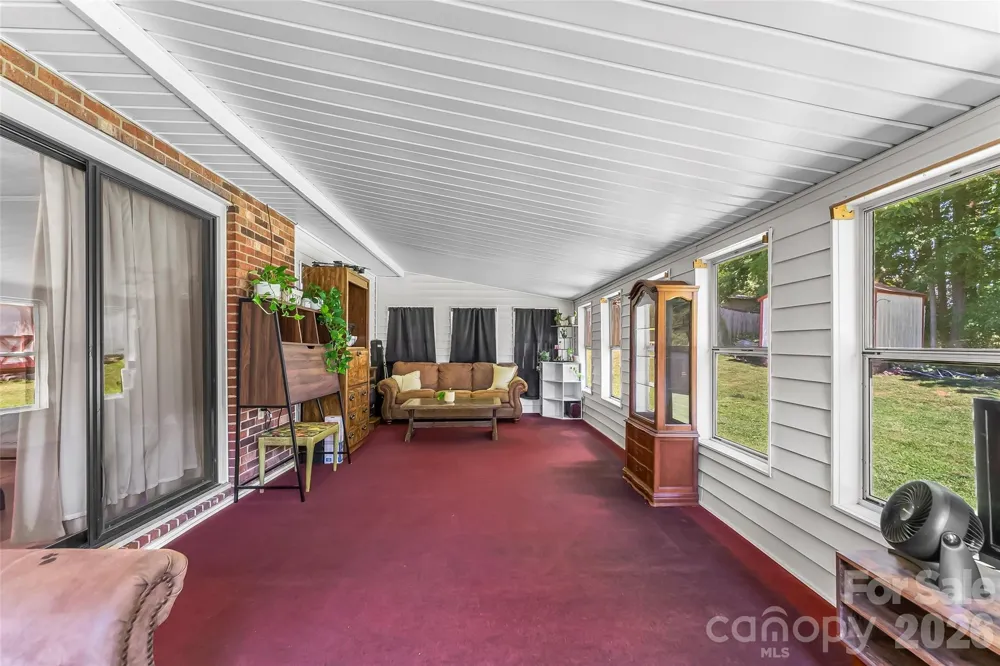 118 Hoover Street NW Lenoir, NC 28645
