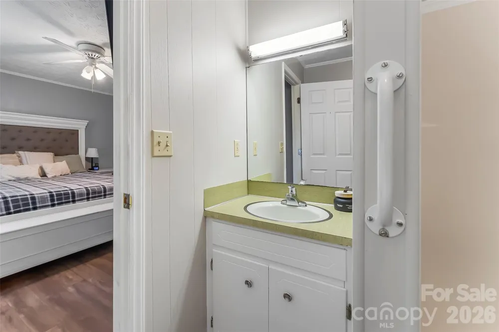 118 Hoover Street NW Lenoir, NC 28645