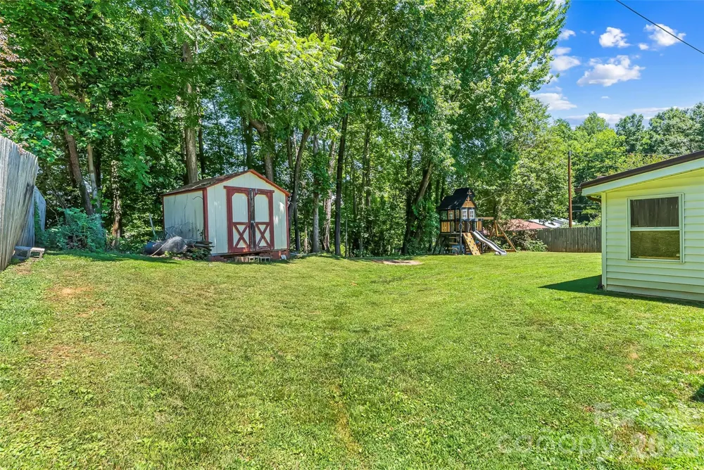118 Hoover Street NW Lenoir, NC 28645