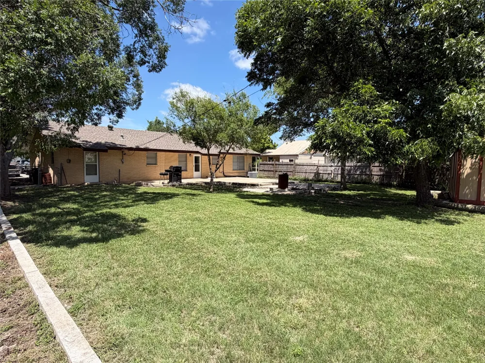 650 W Vaughan Street Bertram, TX 78605