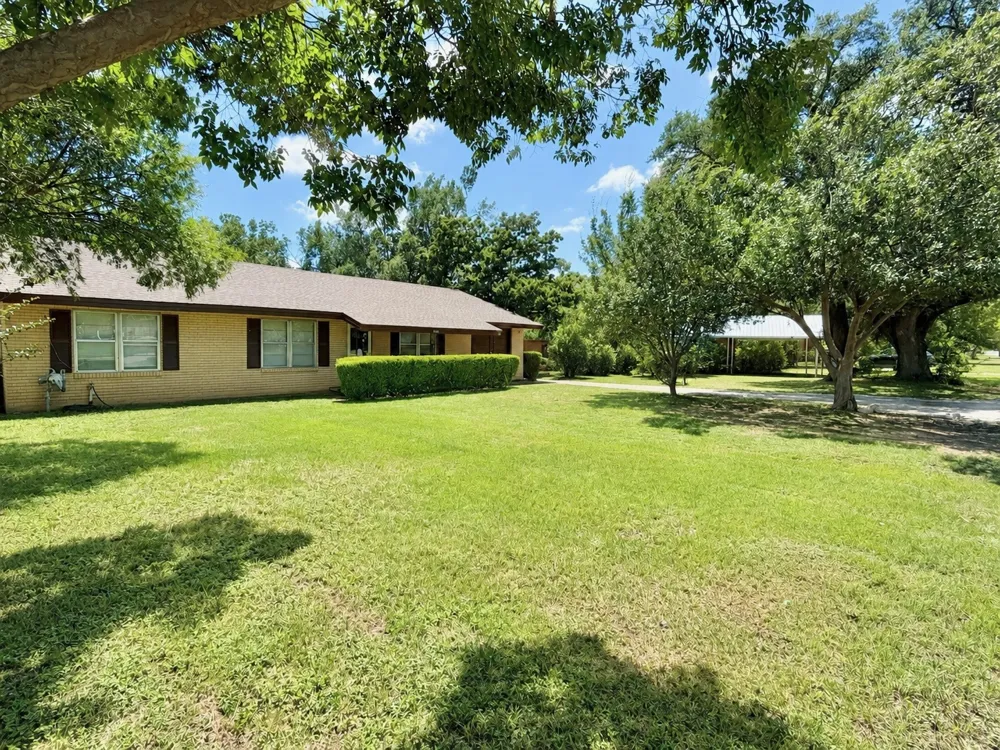 650 W Vaughan Street Bertram, TX 78605