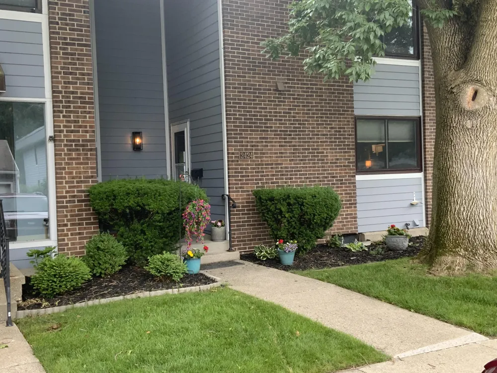 2424 E Collier Avenue SE Kentwood City, MI 49546