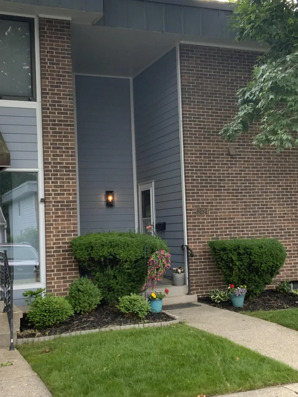 2424 E Collier Avenue SE Kentwood City, MI 49546