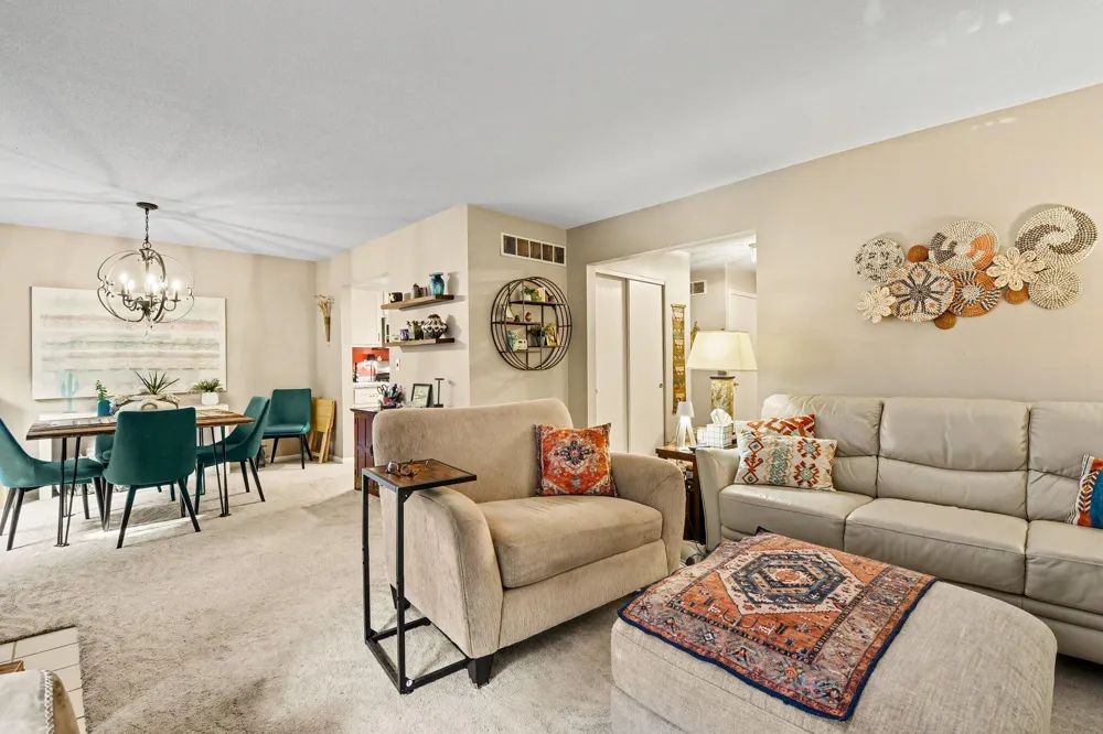 2424 E Collier Avenue SE Kentwood City, MI 49546