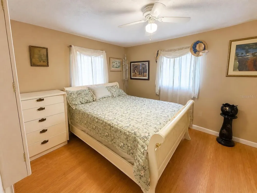 37 PINE STREET Eustis, FL 32726