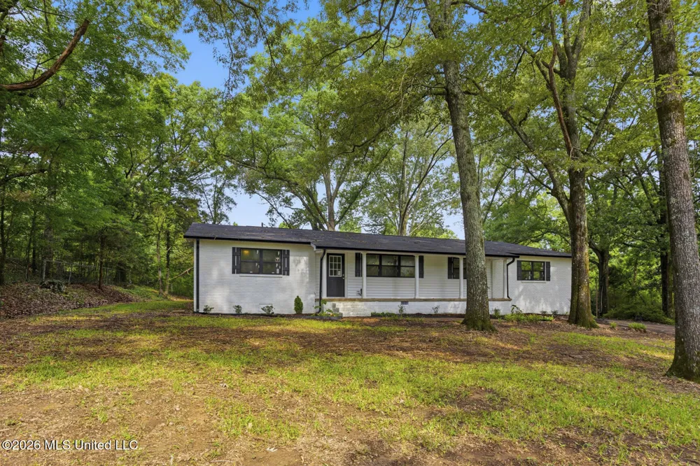 10917 Highway 27 Utica, MS 39175