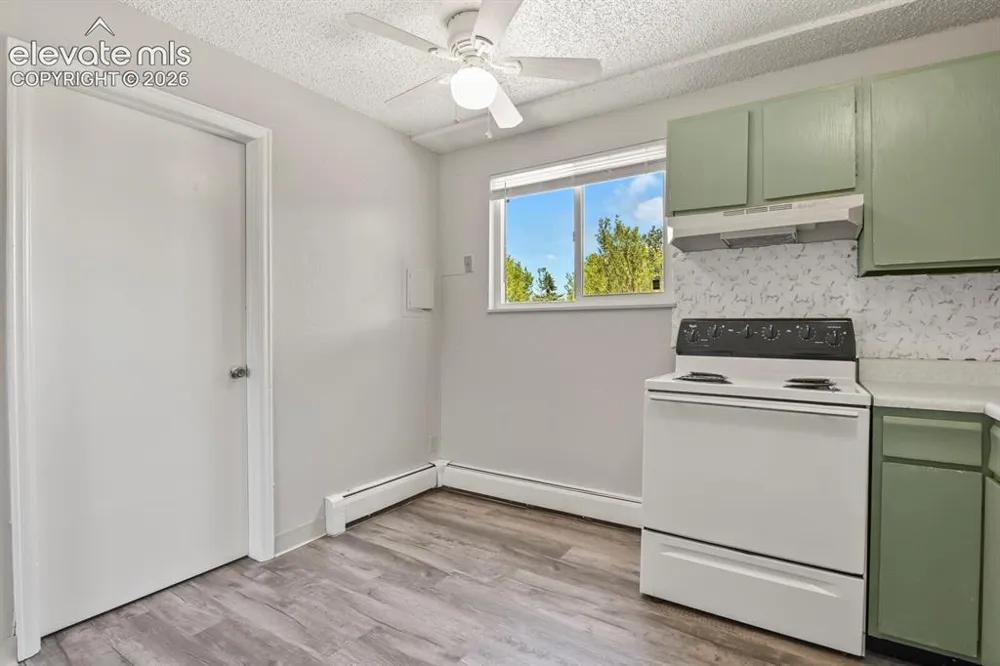 1165 Chiricahua Loop Colorado Springs, CO 80915
