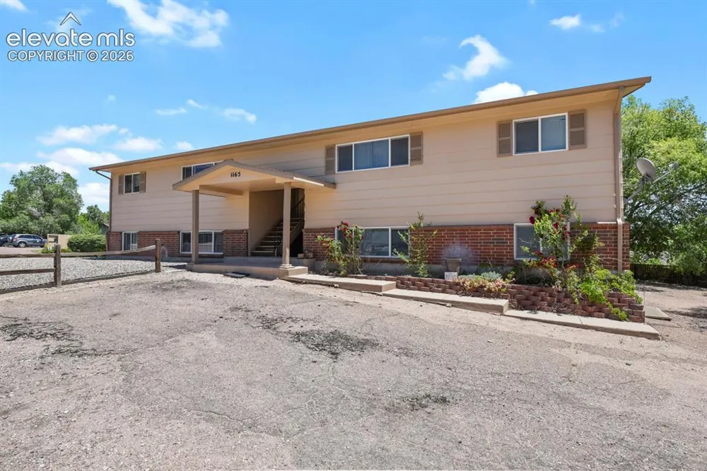 1165 Chiricahua Loop Colorado Springs, CO 80915