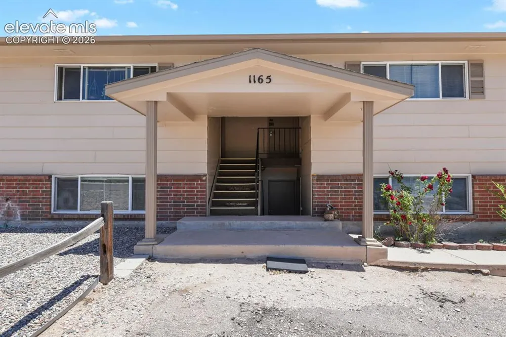 1165 Chiricahua Loop Colorado Springs, CO 80915