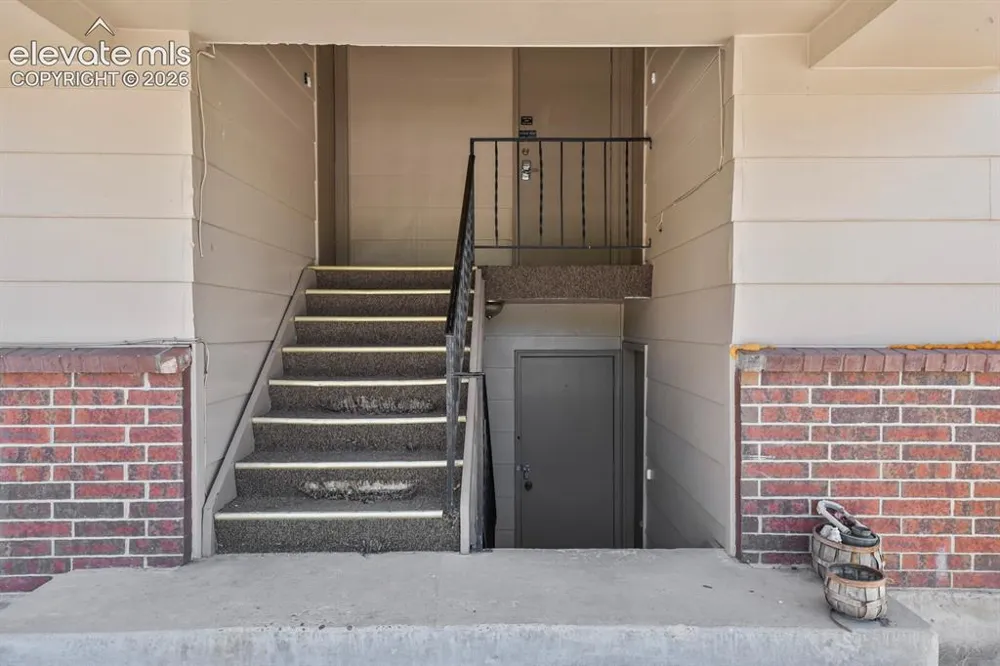 1165 Chiricahua Loop Colorado Springs, CO 80915