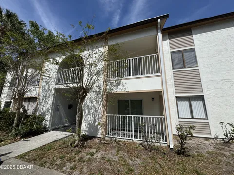 3102 Oak Trail