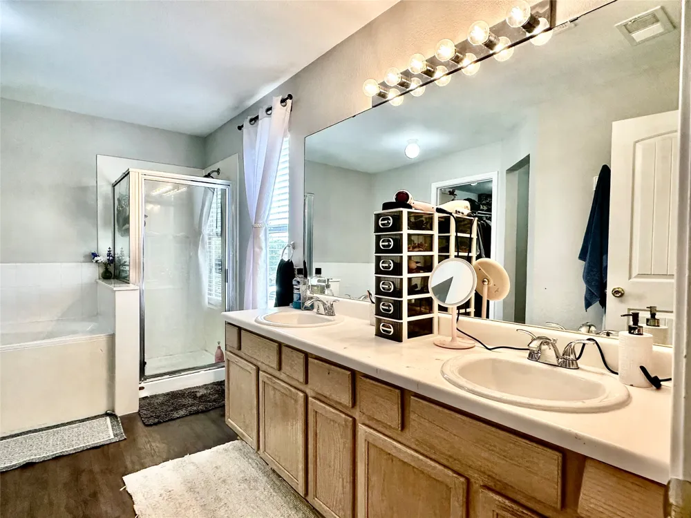 817 Tapestry Cove Pflugerville, TX 78660
