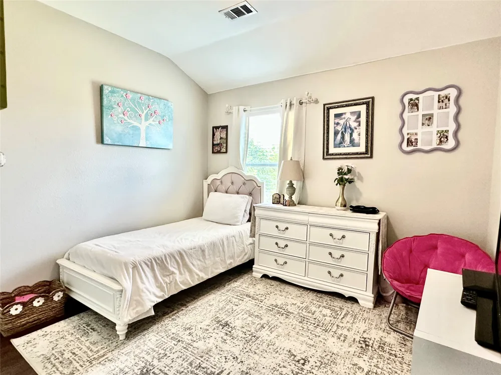 817 Tapestry Cove Pflugerville, TX 78660