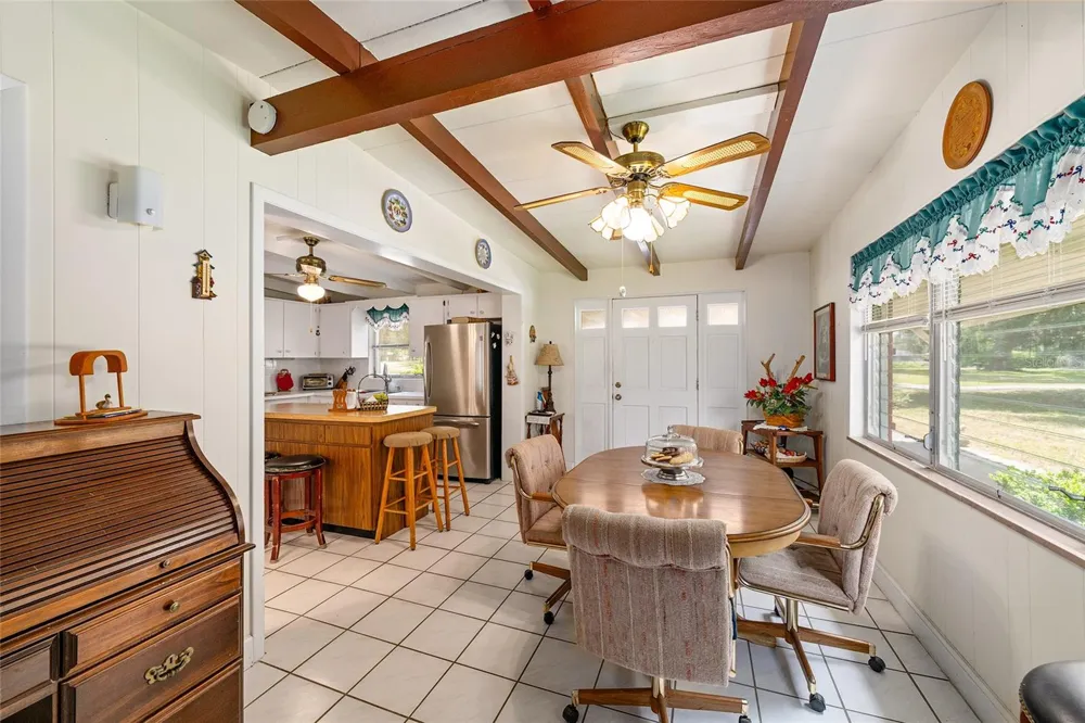 2345 CR 453 Lake Panasoffkee, FL 33538