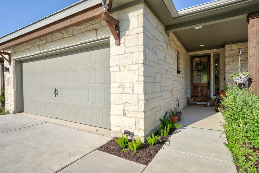 2240 Ringstaff Road Leander, TX 78641