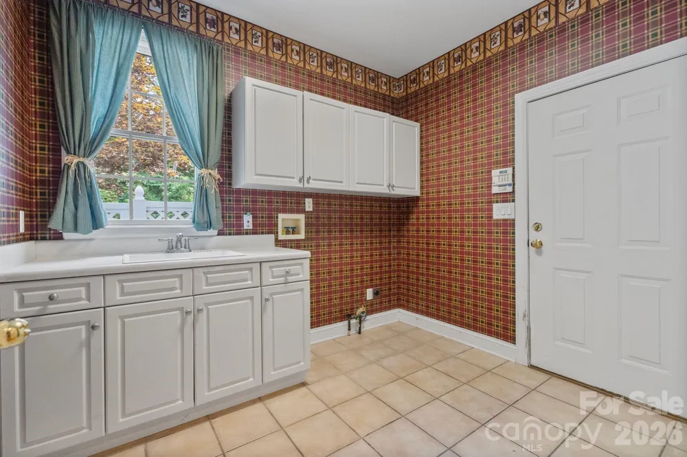 107 Windsong Drive Extension Fairview, NC 28730