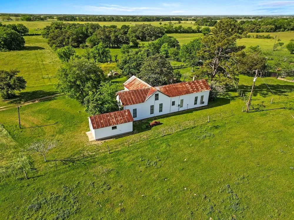 2080 Fm 155 S Weimar, TX 78962