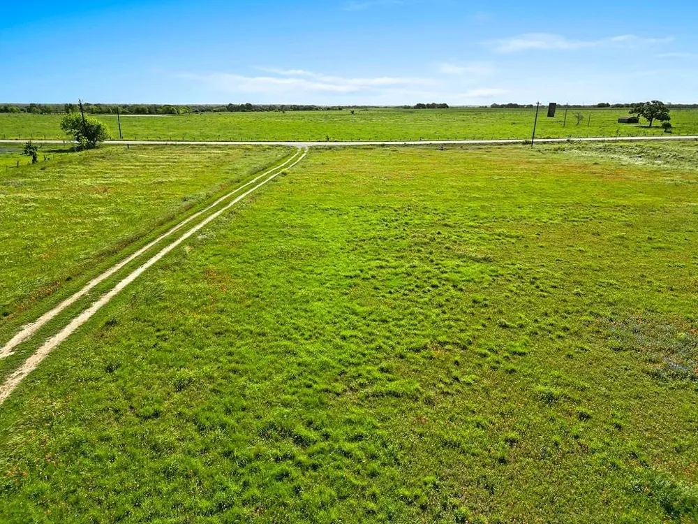 2080 Fm 155 S Weimar, TX 78962