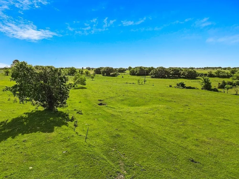 2080 Fm 155 S Weimar, TX 78962