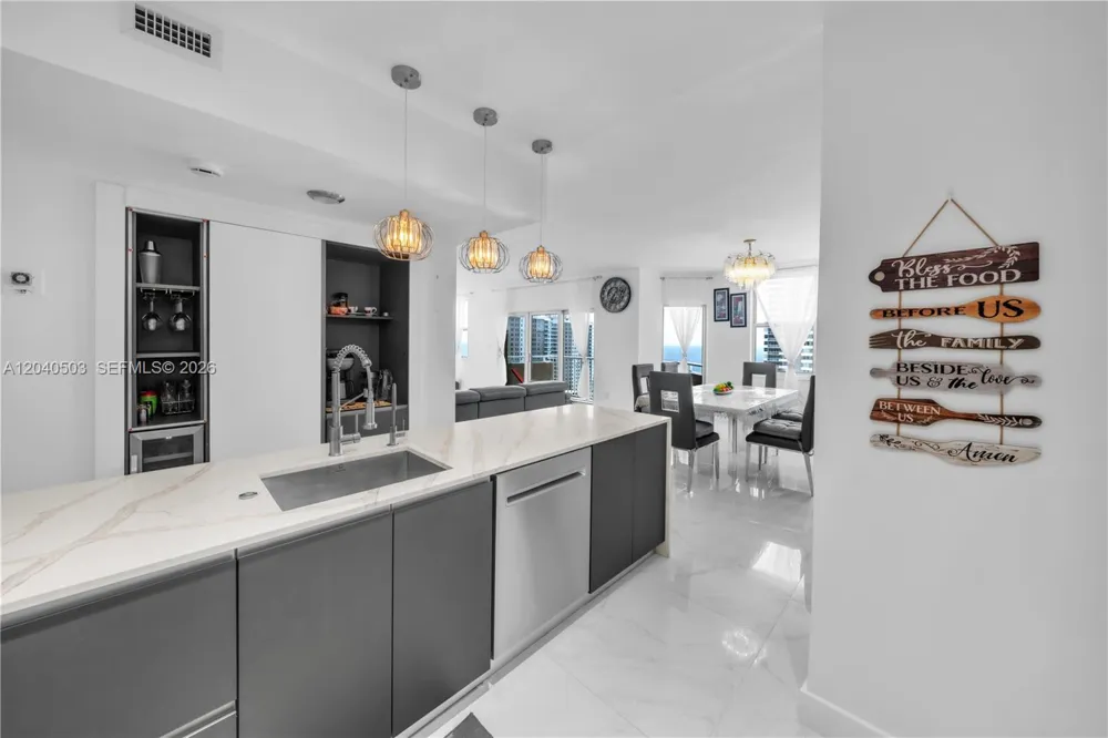 1965 S Ocean Dr #14F(availabale now) Hallandale Beach, FL 33009