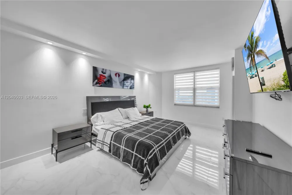 1965 S Ocean Dr #14F(availabale now) Hallandale Beach, FL 33009