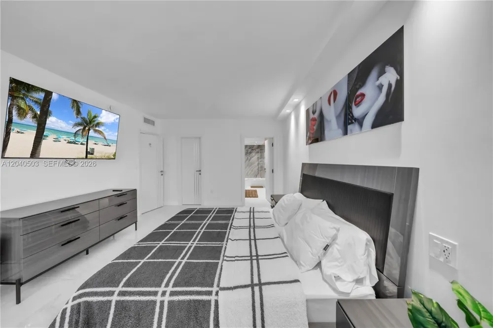1965 S Ocean Dr #14F(availabale now) Hallandale Beach, FL 33009