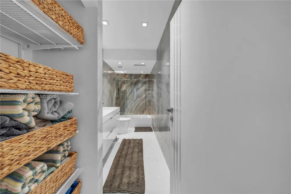 1965 S Ocean Dr #14F(availabale now) Hallandale Beach, FL 33009
