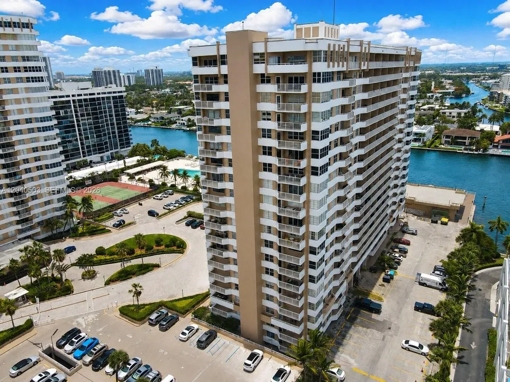 1965 S Ocean Dr #14F(availabale now) Hallandale Beach, FL 33009