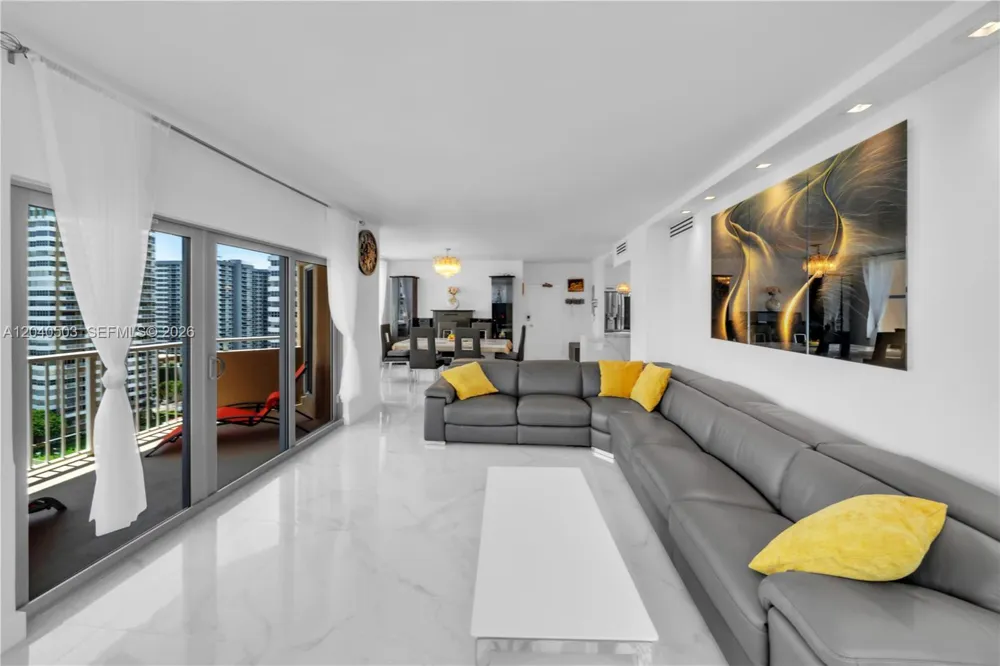 1965 S Ocean Dr #14F(availabale now) Hallandale Beach, FL 33009