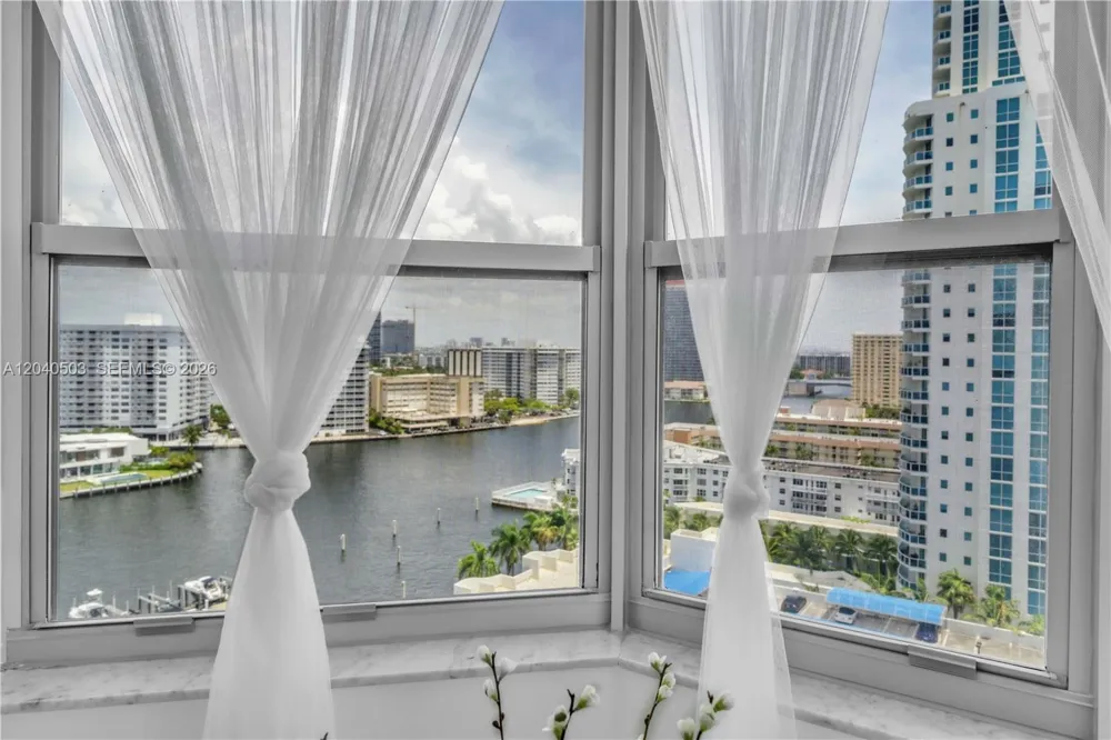 1965 S Ocean Dr #14F(availabale now) Hallandale Beach, FL 33009